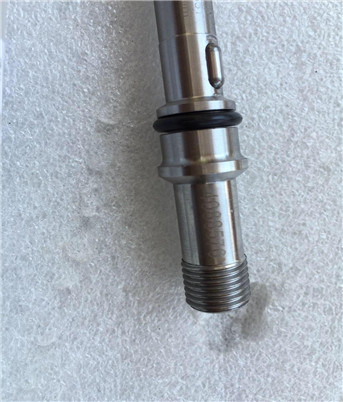 Injector connecting rod